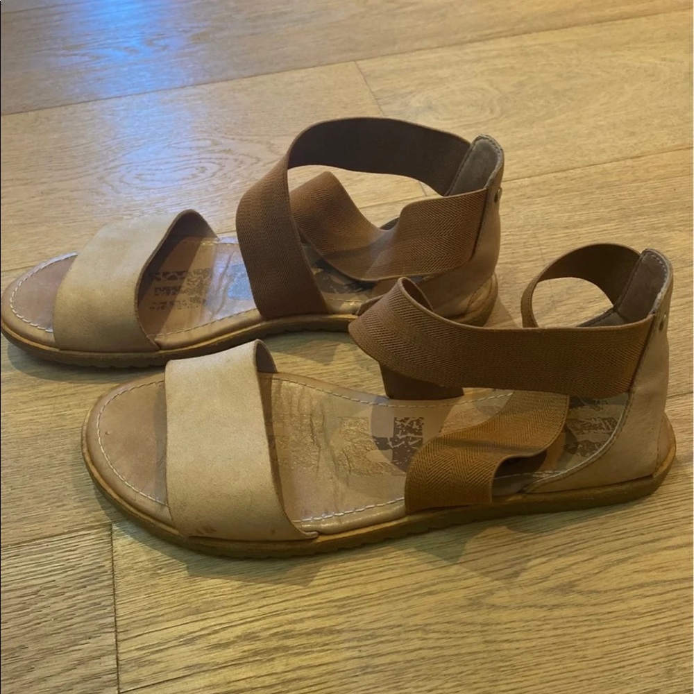 Sorel Ella Slip on Sandals 8